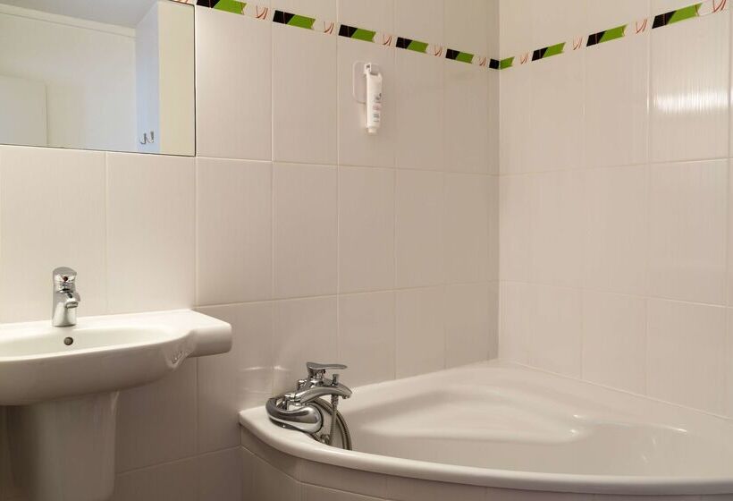 בית מלון כפרי Hôtel Restaurant Du Château