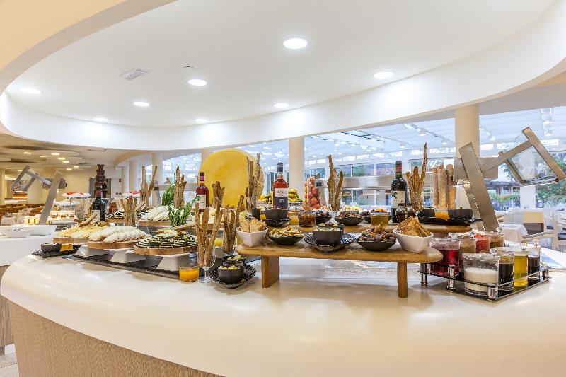هتل Iberostar Waves Playa Gaviotas - All Inclusive
