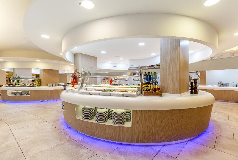 هتل Iberostar Waves Playa Gaviotas - All Inclusive