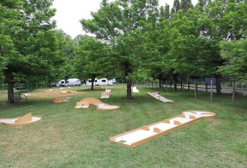 فندق Le Cheval Blanc