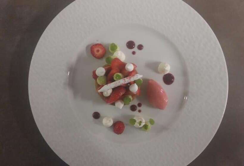 فندق Logis Auberge Le Centre Poitou