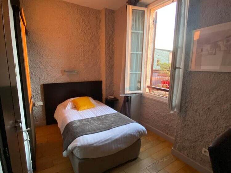 فندق Logis Hostellerie Des Ducs