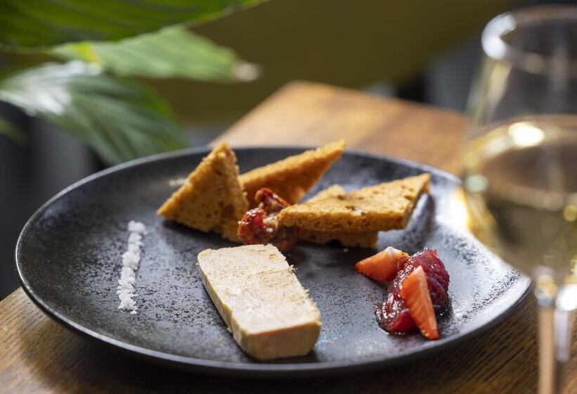 호텔 Logis Hôtel Restaurant Le Fontarabie