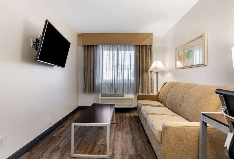 هتل Quality Inn Burbank Airport