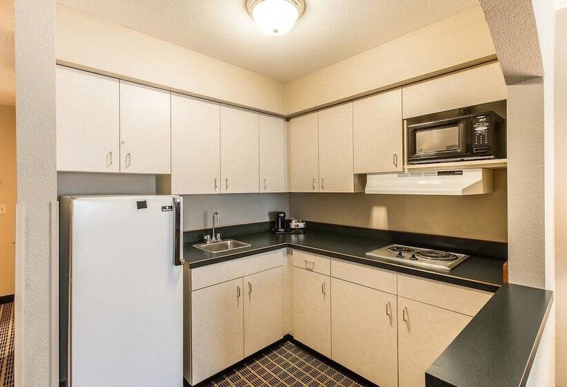 בית מלון כפרי Quality Inn & Suites On The River