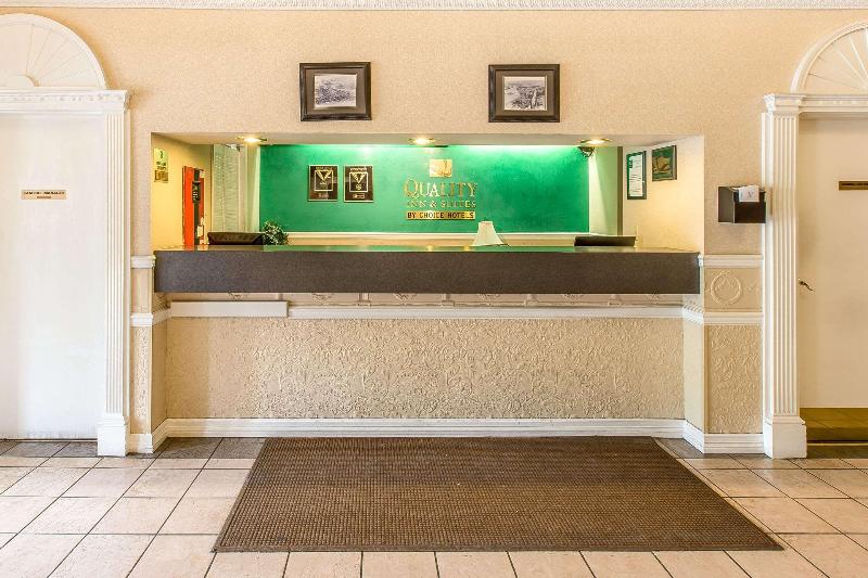 בית מלון כפרי Quality Inn & Suites On The River