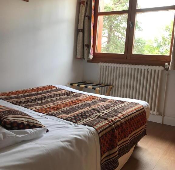 Hotel Logis Hôtel Les Peupliers