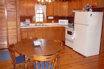 Browns_log_cabin