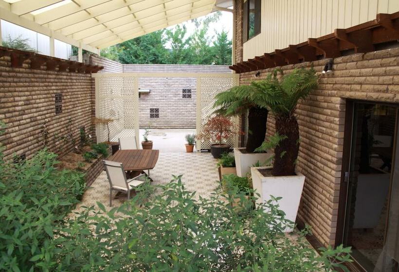 בית מלון כפרי Bathurst Heights B&b