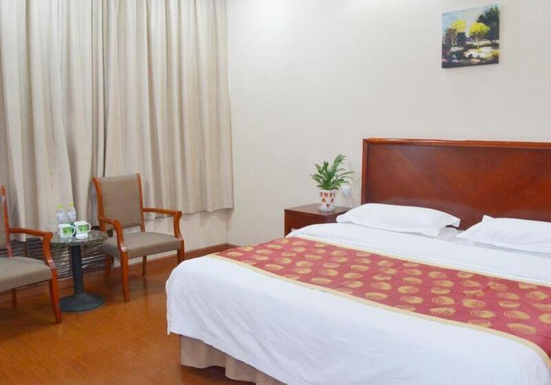 בית מלון כפרי Greentree Inn Shandong Laiwu West Laiwu Road Express