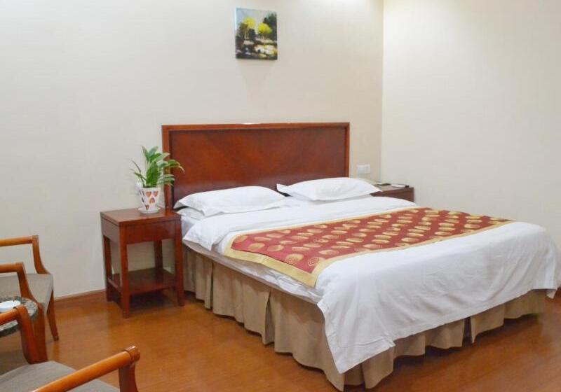 בית מלון כפרי Greentree Inn Shandong Laiwu West Laiwu Road Express