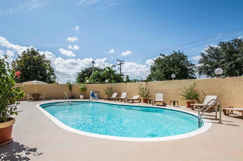 호텔 Comfort Inn & Suites Lantana   West Palm Beach South