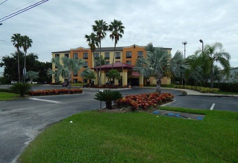 فندق Comfort Suites Tampa  Brandon