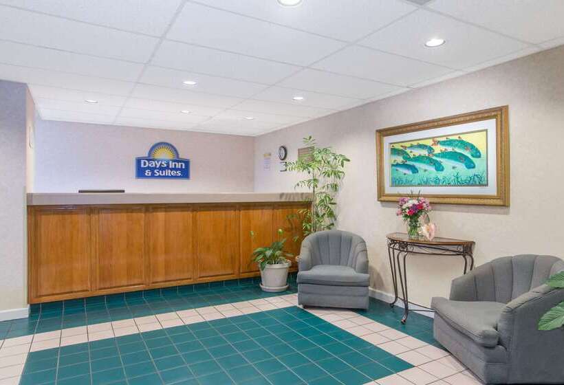 فندق Days Inn & Suites By Wyndham Navarre   Near Beaches Hurlburt