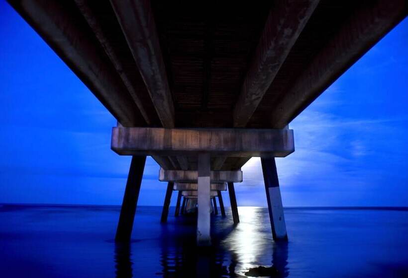 فندق Four Points By Sheraton Jacksonville Beachfront