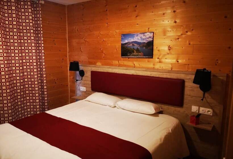 בית מלון כפרי Hôtel Espace Montclar