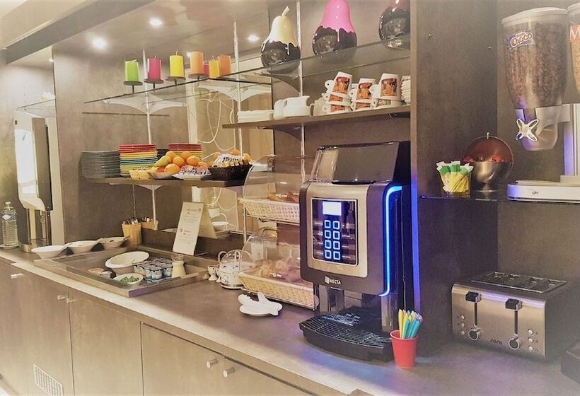 ホテル Hôtel Restaurant L Evidence