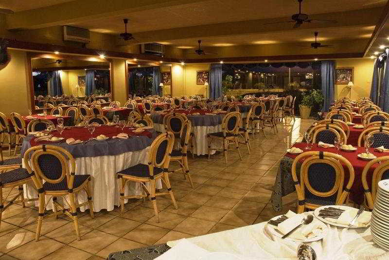 هتل Las Dunas Spa De Mar
