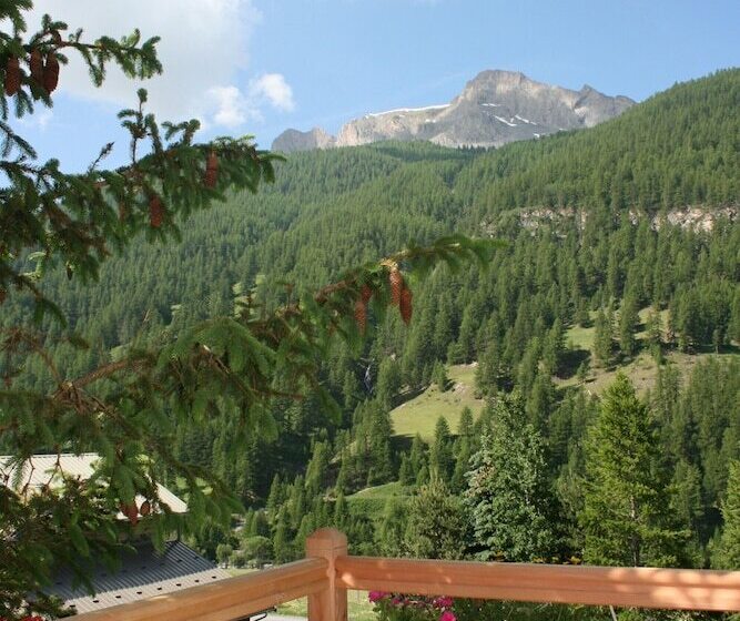 ホテル Le Chamois Logis