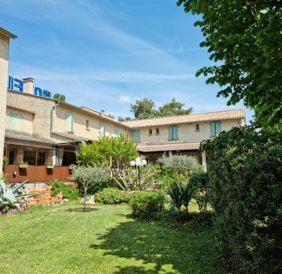 酒店 Logis Hôtels Le Saint Marc