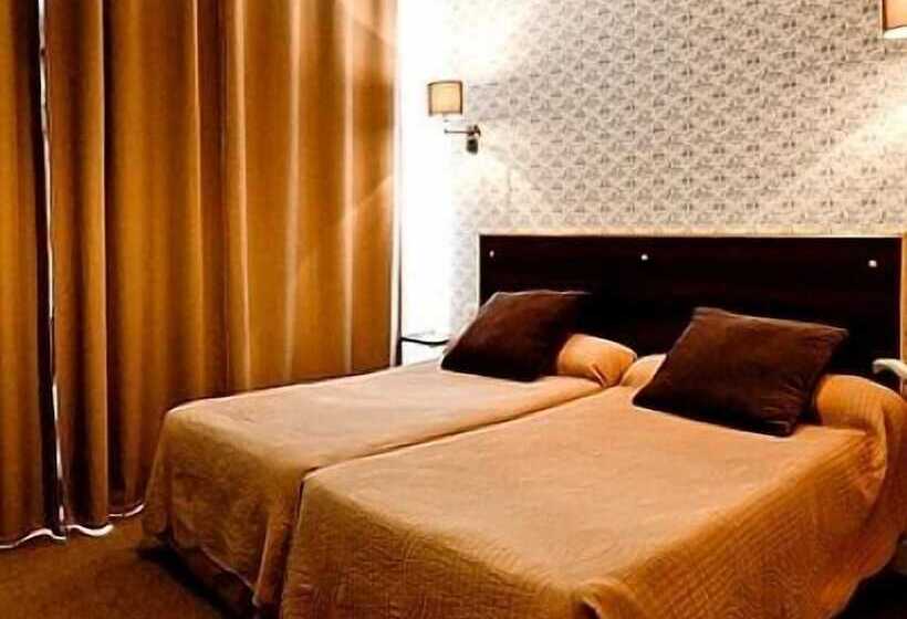 בית מלון כפרי Logis Terrasse Hôtel