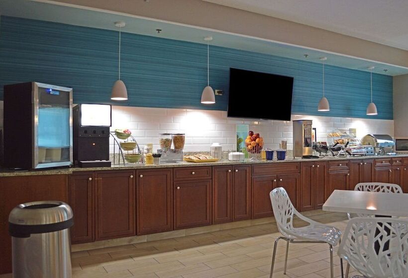 هتل Country Inn & Suites By Radisson Rehoboth Beach   Dewey