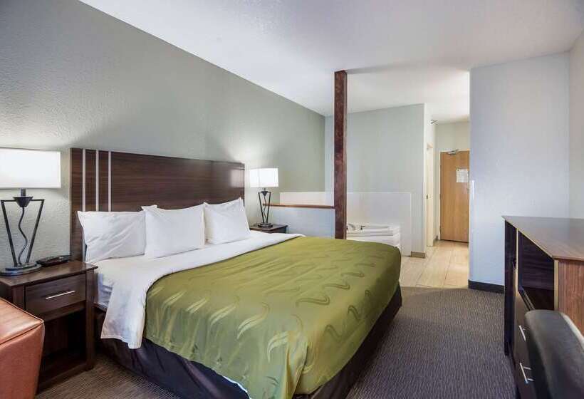 בית מלון כפרי Quality Inn & Suites West