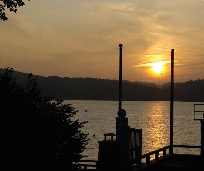 Logis Hotel Du Lac