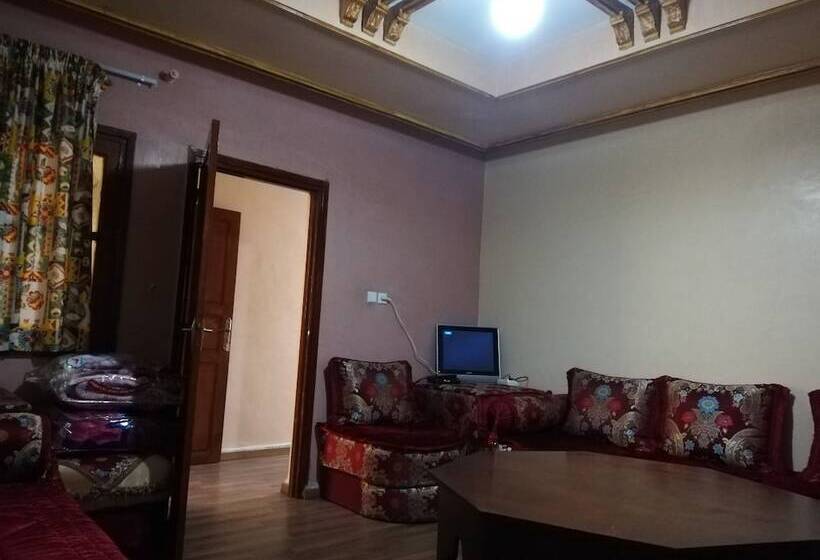 مسافرخانه Hagounia