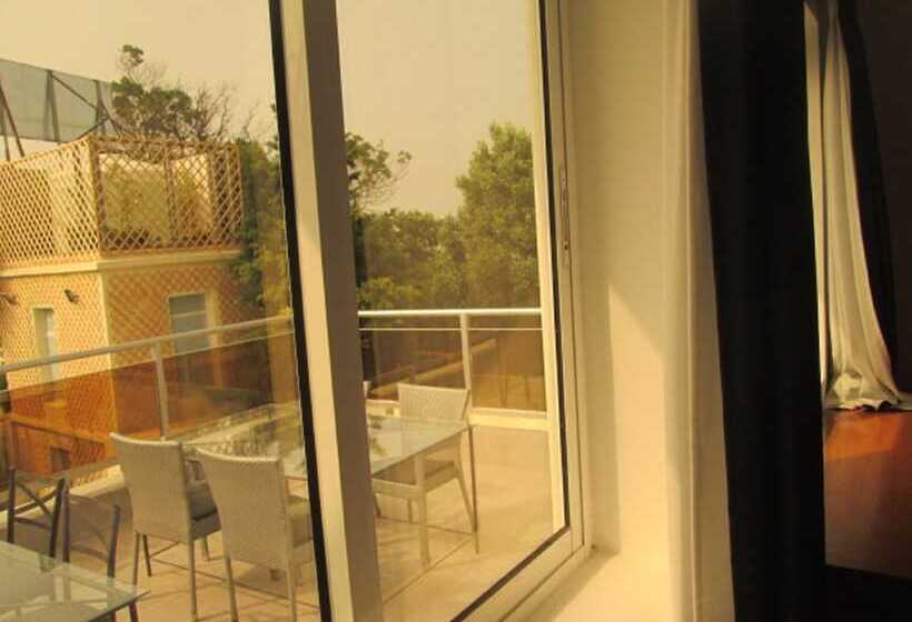 فندق Malak Tingis