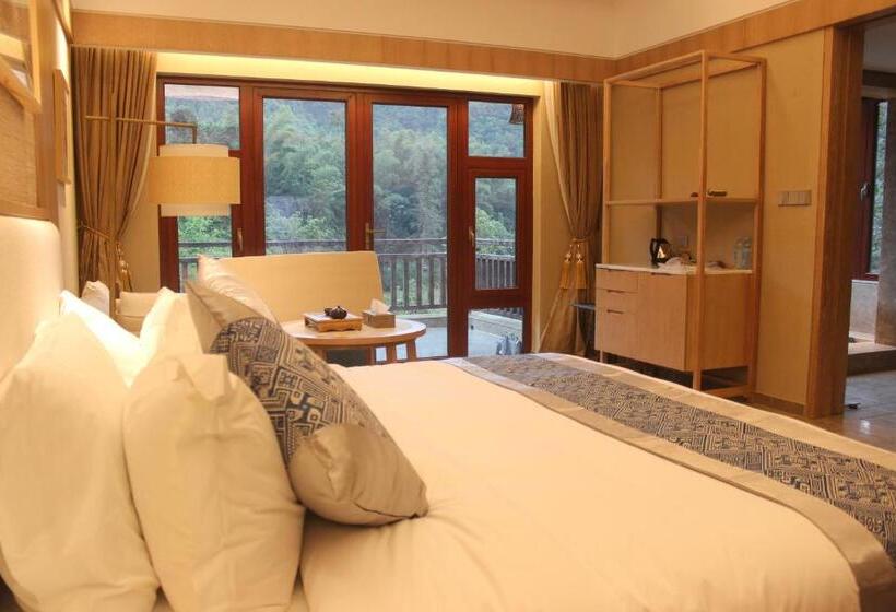 فندق Narada Resort & Spa Cifu Lake