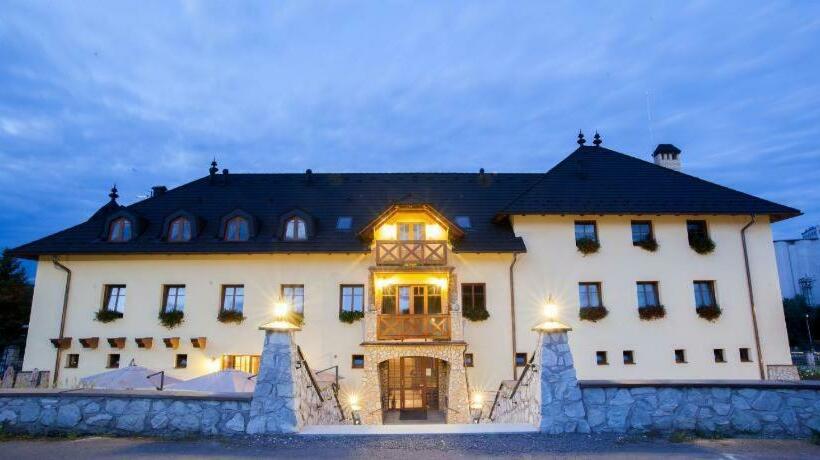 بنسيون Penzión Chateau Hunting