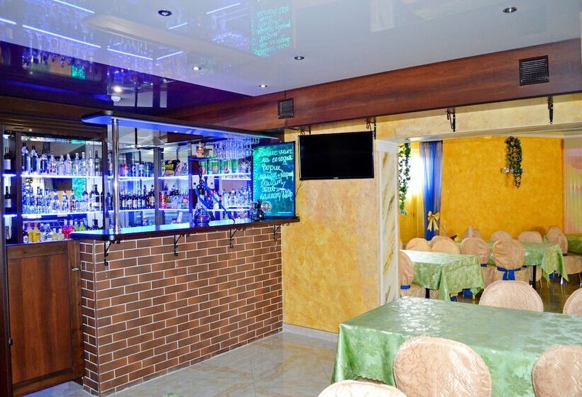 بنسيون Guest House Na Lugu