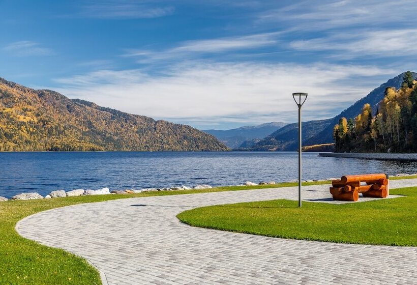 منتجع Altay Village Teletskoe