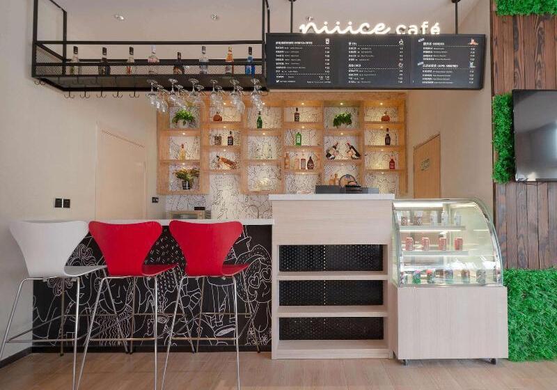 酒店 Ibis Lianyungang Guanyun County Downtown