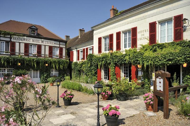 호스텔 Logis Hôtel Auberge De L Ecole