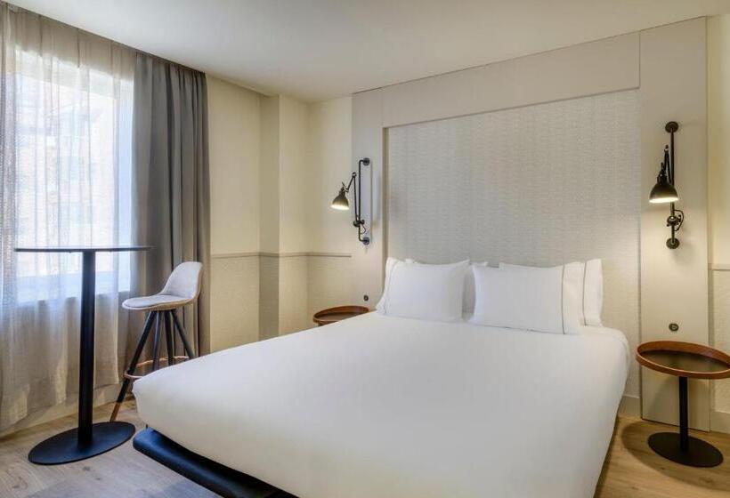 Ac Hotel Los Vascos By Marriott