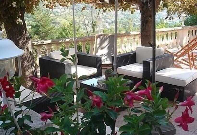 فندق Auberge Provencale