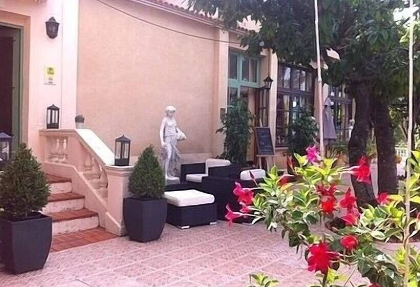 فندق Auberge Provencale
