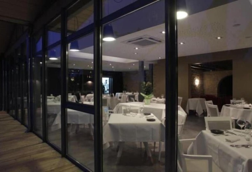 ホテル Hostellerie Saint Germain