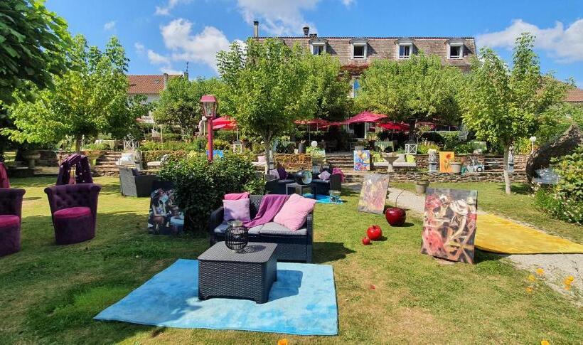 酒店 Logis Hôtel Hostellerie Saint Jacques