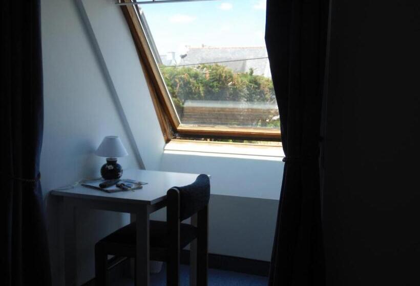 בית מלון כפרי Hôtel Du Petit Matelot