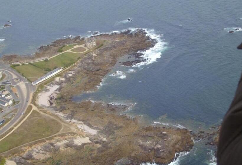 בית מלון כפרי Hôtel Du Petit Matelot