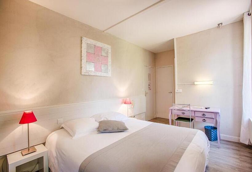 Отель L'Ile de Sees