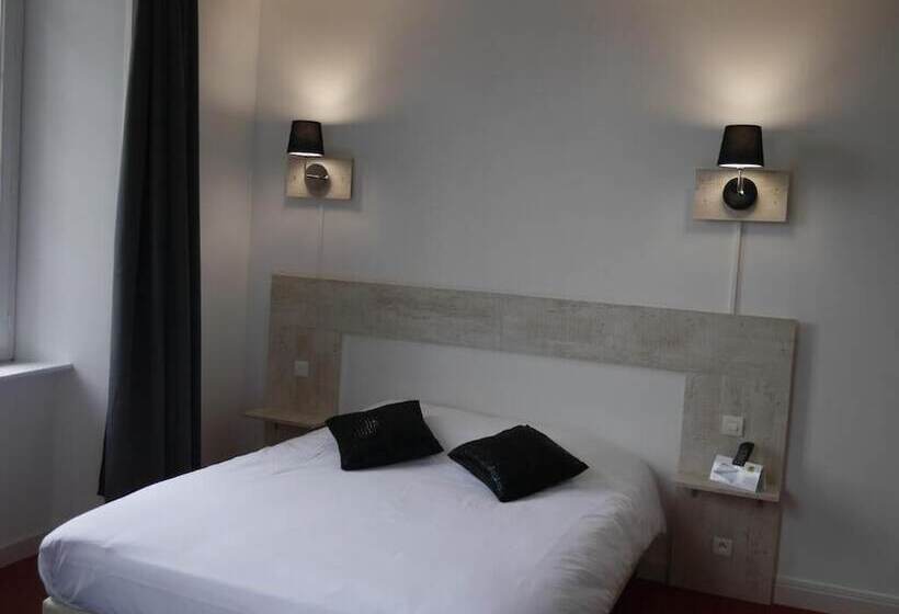 فندق Logis Hôtel Du Commerce