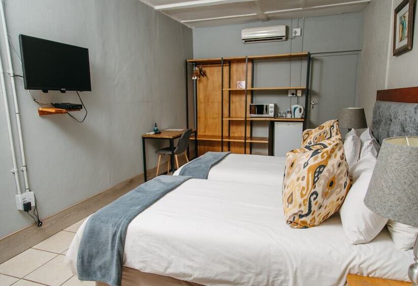 Bed and Breakfast Biweda Nguni Lodge