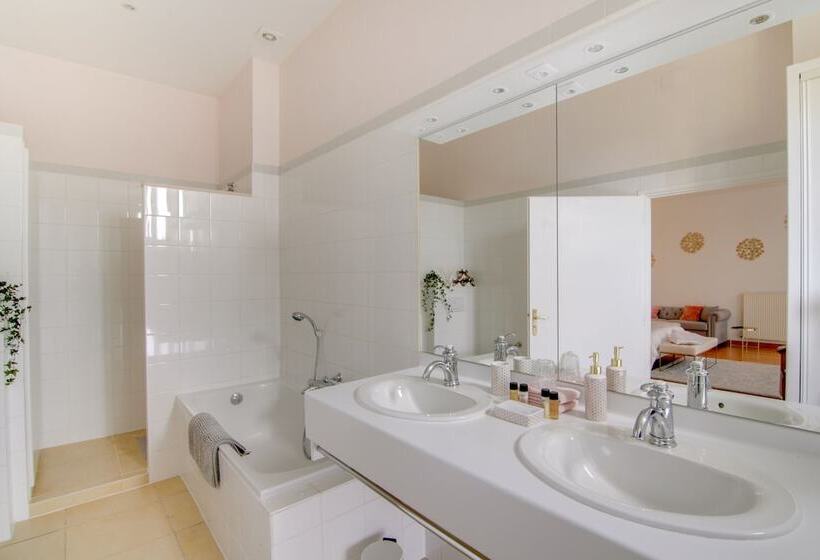 민박 Maison D Hotes La Villa Des Ducs Barleduc