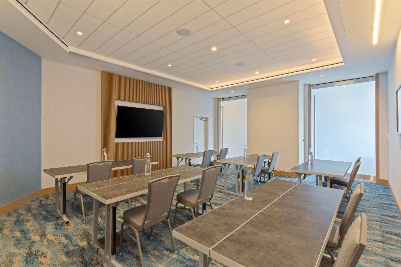 בית מלון כפרי Hilton Garden Inn Boston Brookline, Ma