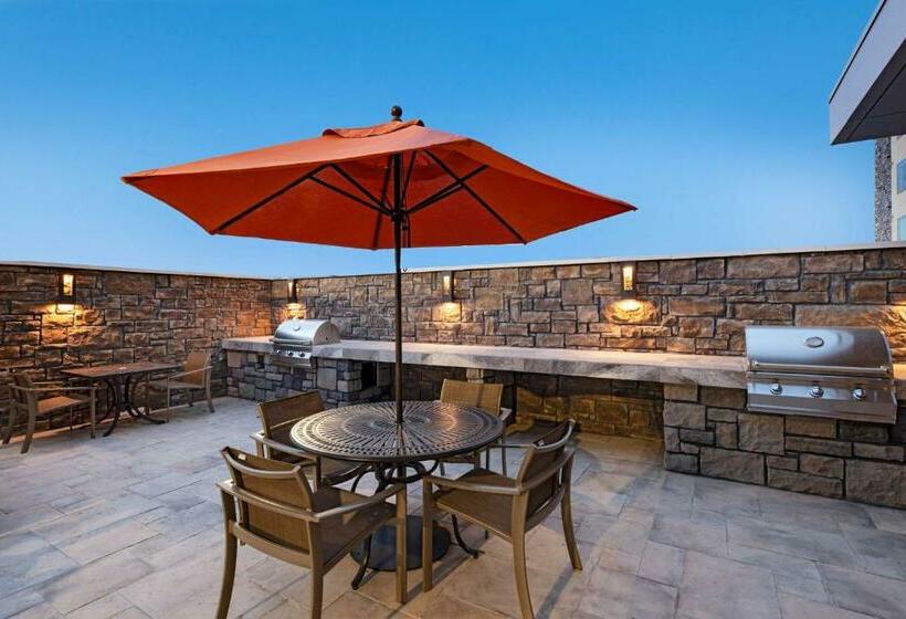 هتل Hyatt House Carlsbad