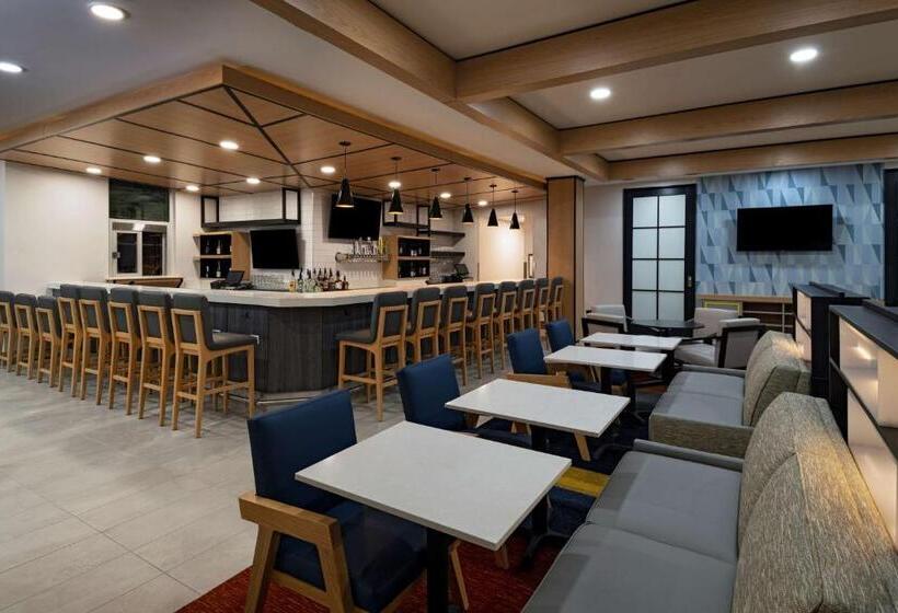 هتل Hyatt House Carlsbad